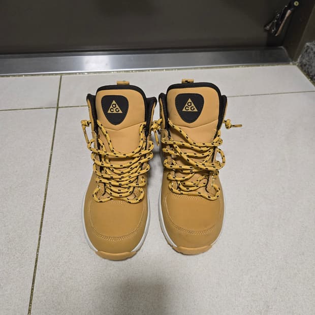 [225] 나이키 ACG 마노아 워커 부츠