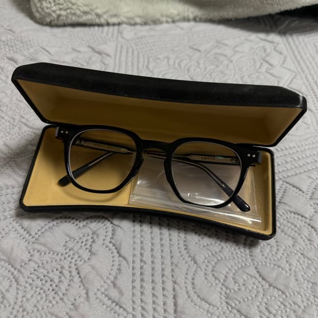 젠틀몬스터 루토 시리즈 S 안경