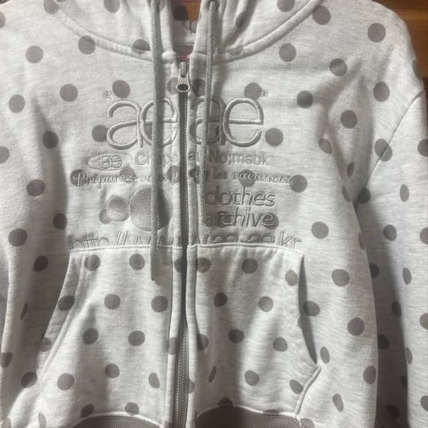 에이이에이이 도트 로고 후드집업 WEB LOGO CROP HOOD ZIP