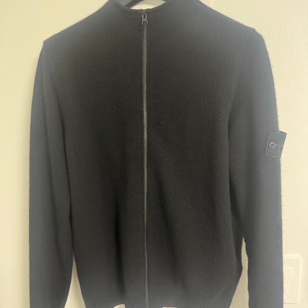 스톤아일랜드 고스트피스 니트집업 판매