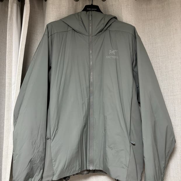 아크테릭스 아톰 LT 후디 보이드 