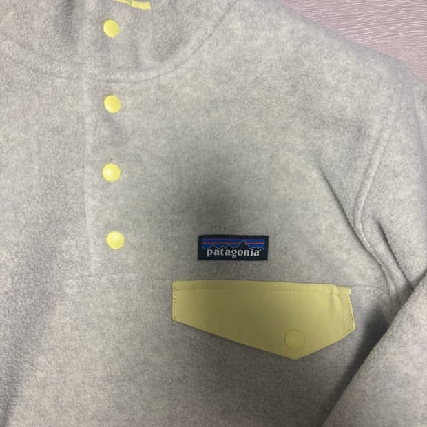 (W) 파타고니아 라이트웨이트 신칠라 스냅-T 플리스 풀오버 오트밀 헤더