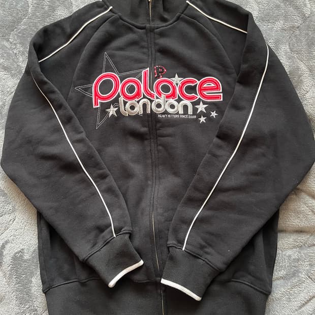 팔라스 자켓 판매합니다.