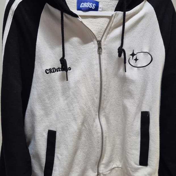 크로스드레슬리 후드집업