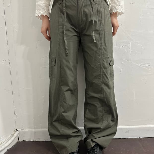 khaki pocket pants