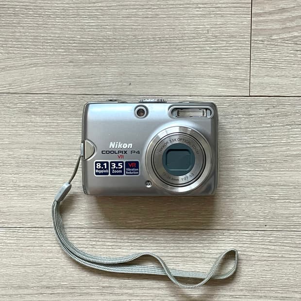 니콘 쿨픽스 P4 coolpix 빈티지디카 디지털카메라 nikons