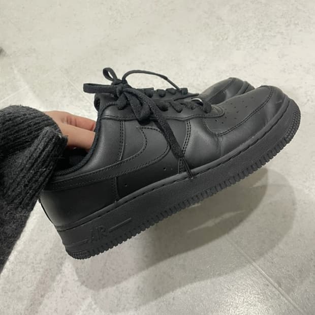 나이키 에어포스 올블랙 240