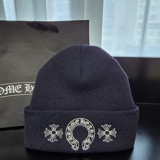 {클로젯}[Os][종이백 구성]크롬하츠 홀스슈 니트 비니