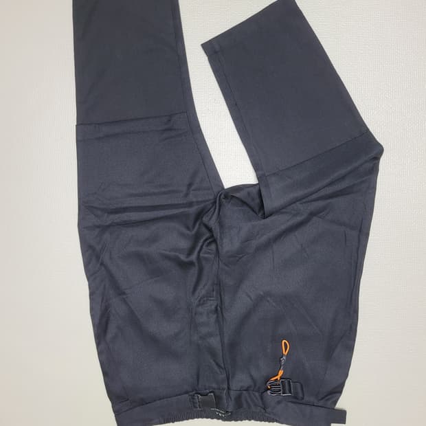 자라 ZARA 남자 버클 슬랙스 33 블랙