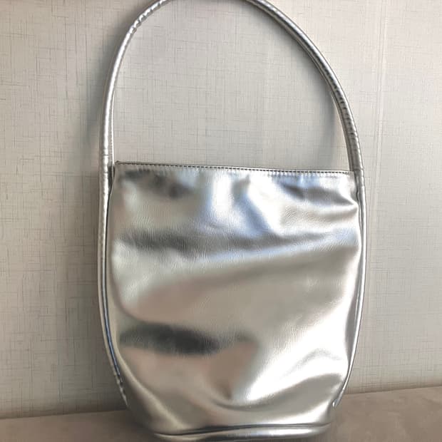 여밈 비커백 실버