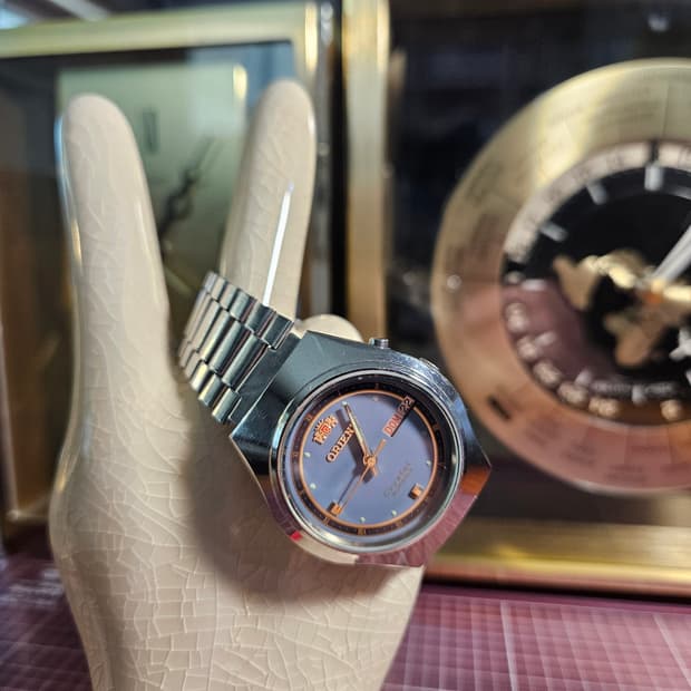 오리엔트 데이데이트 빈티지 오토매틱 시계