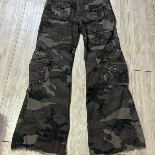 카모 와이드 플레어 부츠컷 카고 팬츠