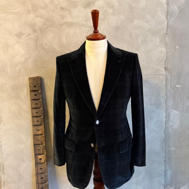 에르메네질도 제냐 꾸띄르 블랙와치 벨루어 자켓 95