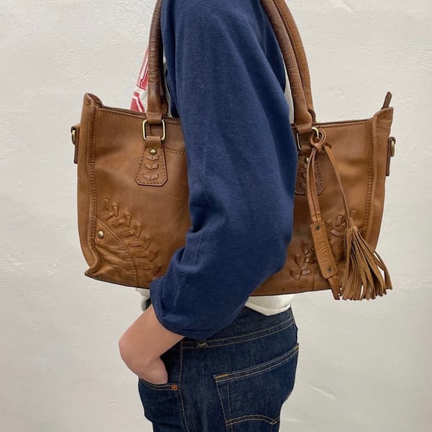 Diba true aged leather tassel bag