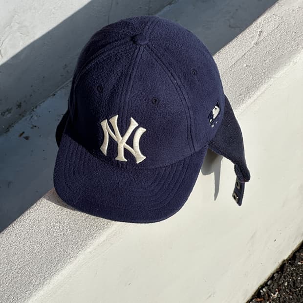 [F] MLB 엠엘비 뉴욕 양키스 네이비 플리스 트래퍼 볼캡 모자