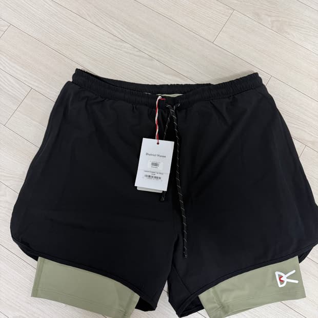 디스트릭비전 트레일 쇼츠 L