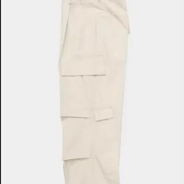 Yiyae slant structure cargo pants m팝니다