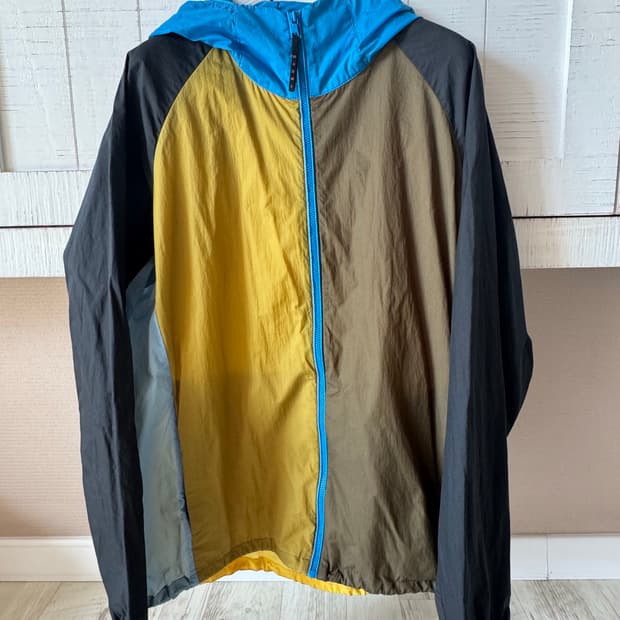 유니클로 마르니 바람막이 윈드브레이커 자켓