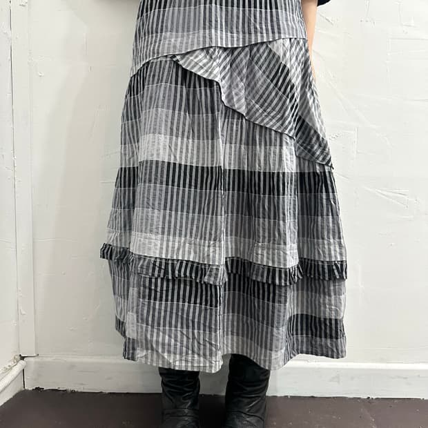 akane check design skirt