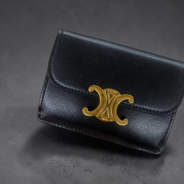 셀린느 트리옹프 카드지갑 블랙