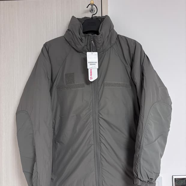 새상품) S 25FW 프릭스스토어 프리마로프트 레벨7 파카