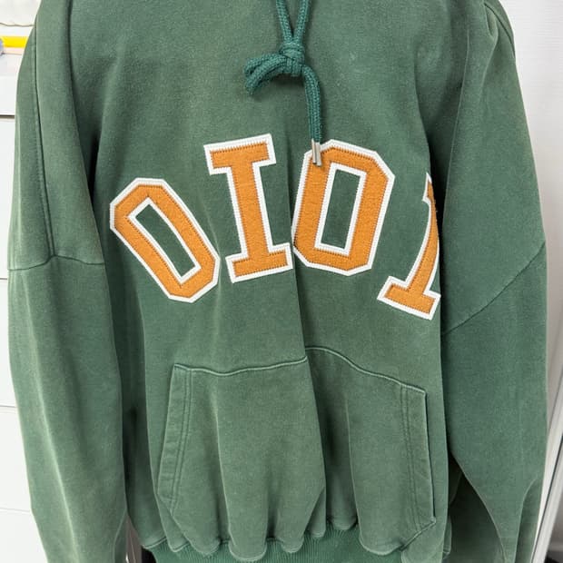 오아이오아이 후드티