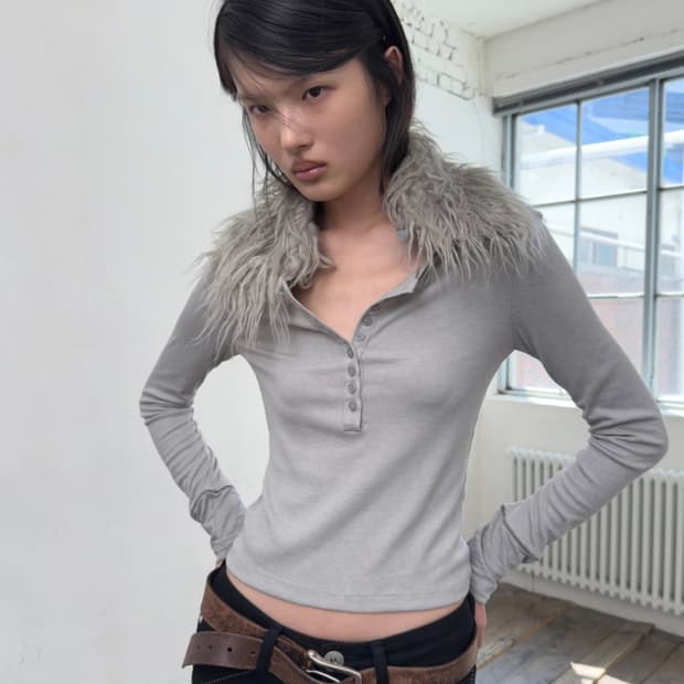 포르테나 MIX POINT LONG SLEEVE BUTTON T-SHIR