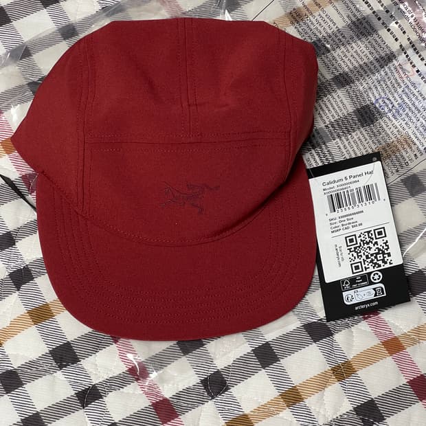 아크테릭스 칼리둠5 패널 캡 보르도