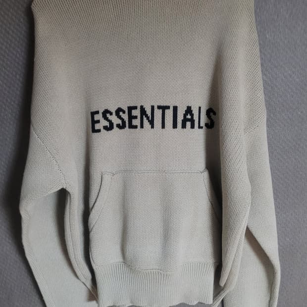 에센셜 후드 니트