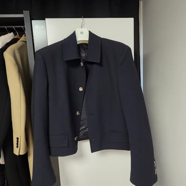 [L]렉토 숏자켓 24FW 판매합니다.