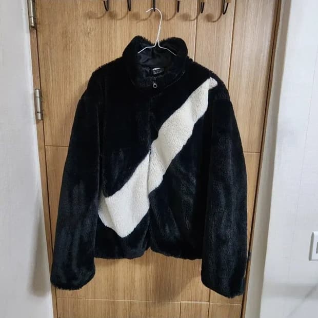 (XL)여성 나이키 빅스우시 밍크퍼 플리스 자켓