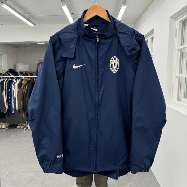 나이키 유벤투스 바람막이 