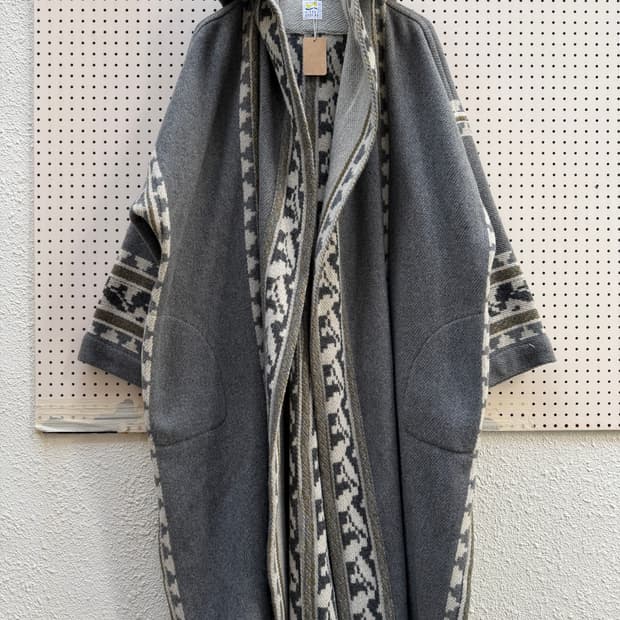 HIROKO KOSHINO ETNIC AZTEC WOOL 울코트