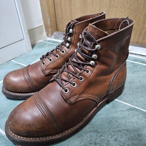 레드윙 아이언레인저 8111 8사이즈