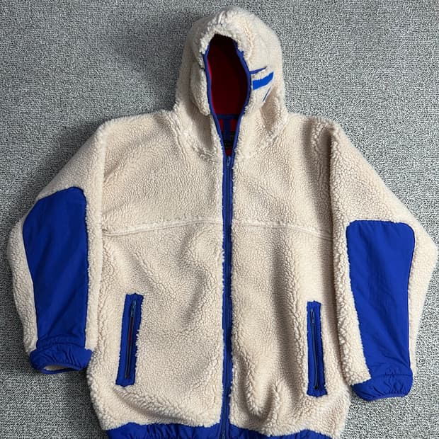 아웃스탠딩 레트로 후리스