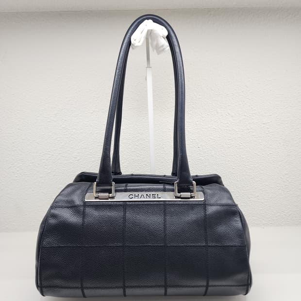 샤넬 A30212 캐비어 스티치 볼링 닥터백 블랙 #10