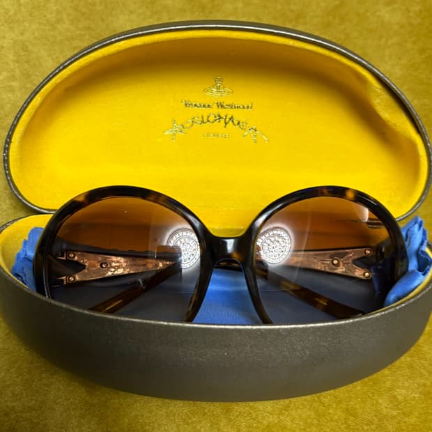 Unused] Vivienne Westwood Archive S