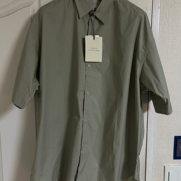 [새상품] 스튜디오니콜슨 반팔 셔츠