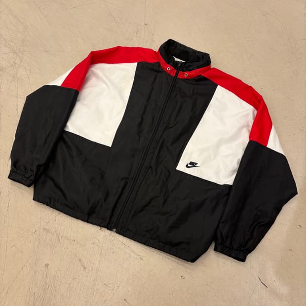 나이키 퓨추라 컬러블럭 바람막이