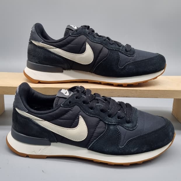 나이키 인터내셔널리스트 블랙 여성운동화235