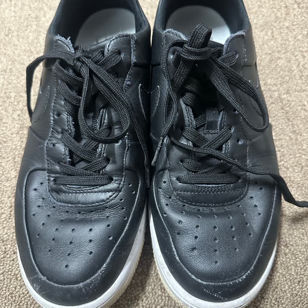 나이키 에어포스1 로우 울트라포스 레더 블랙 화이트