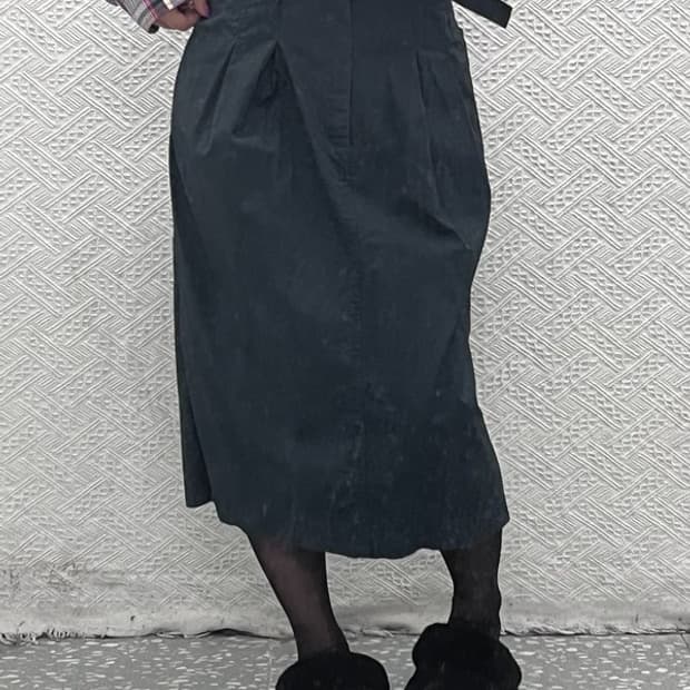 유니클로 U 핀턱 벨티드 페그 스커트 64 C07036