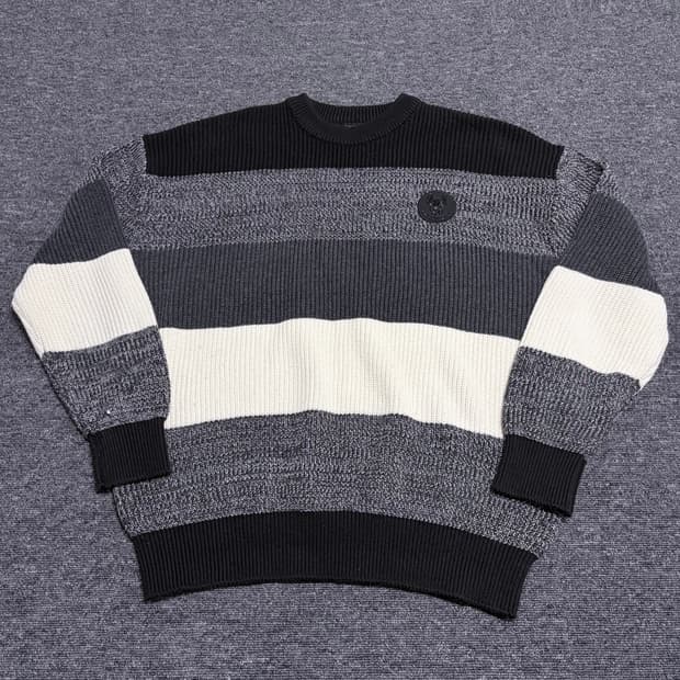 라이프워크 스트라이프 크루넥 니트