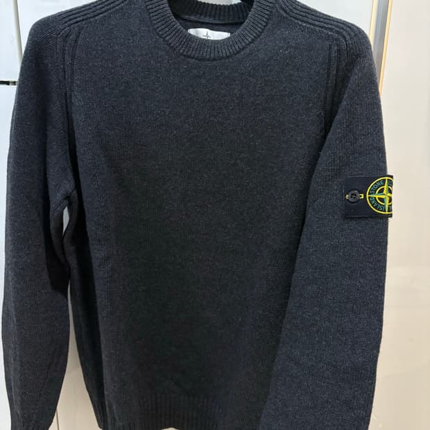 스톤아일랜드 차콜 스웨터 L