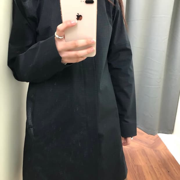 오클리 미니멀 코트