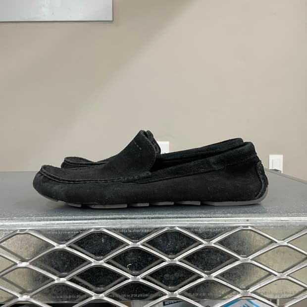 어그 스웨이드 로퍼 280