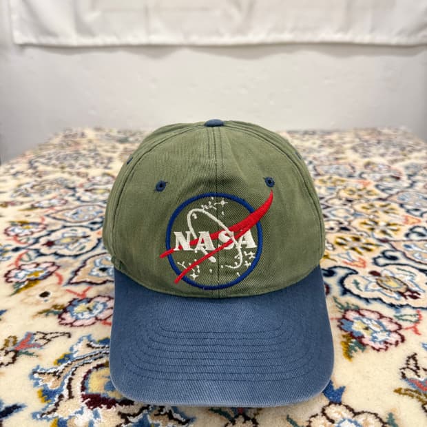 나사 로고 자수 투톤캡