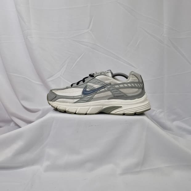 245 나이키 이니시에이터 라이트 본 스모크 그레이