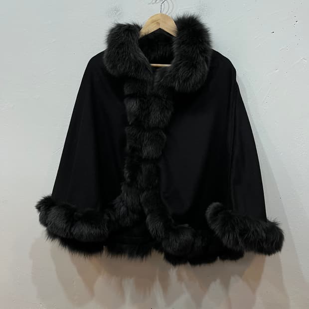 SAGA FURS 사가 퍼 캐시미어100% 케이프