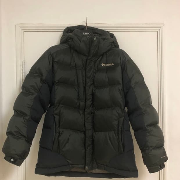 컬럼비아 옴니 윈드블록 덕다운 패딩